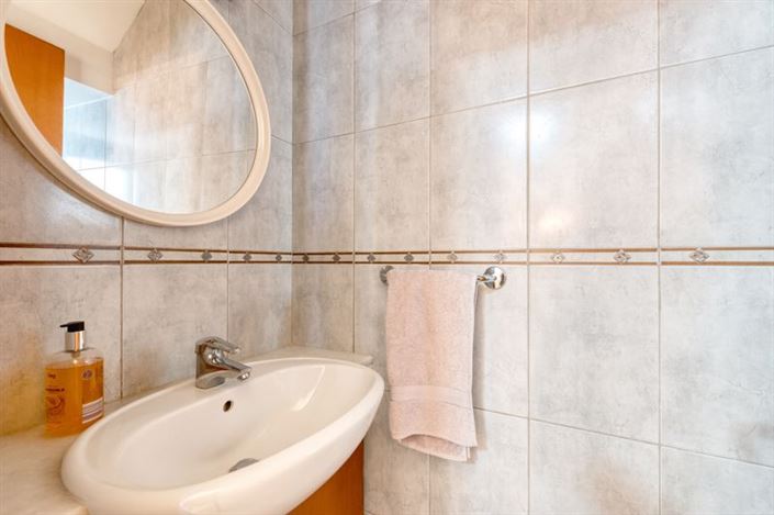 Image No.17-2 Bed Villa for sale