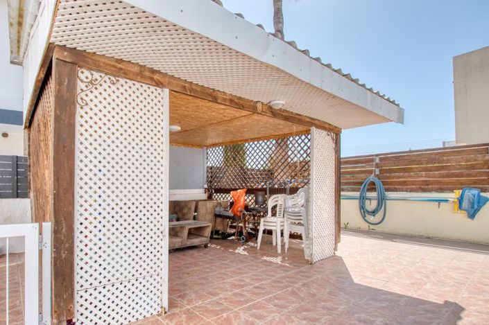 Image No.24-4 Bed Bungalow for sale