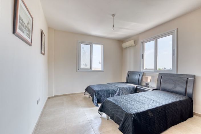 Image No.13-2 Bed Apartment for sale