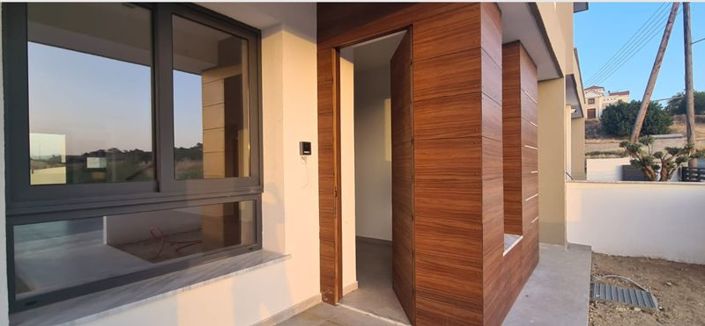 Image No.7-3 Bed Villa for sale