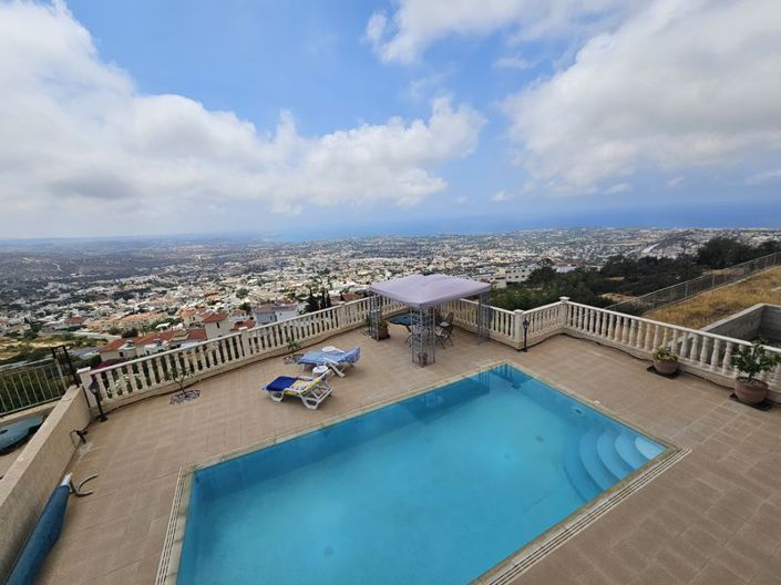 Image No.2-Villa de 5 chambres à vendre à Paphos