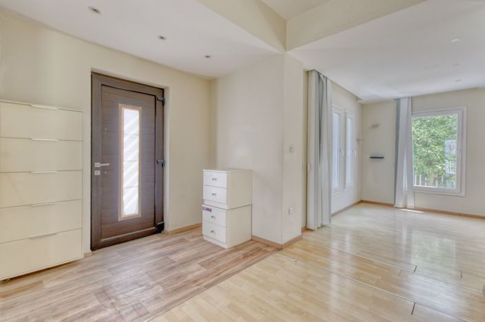 Image No.5-Villa de 4 chambres à vendre à Aradippou