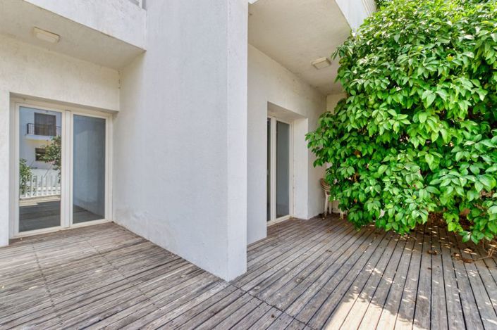 Image No.23-Villa de 4 chambres à vendre à Aradippou