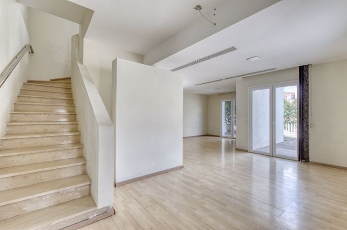 Image No.4-Villa de 4 chambres à vendre à Aradippou