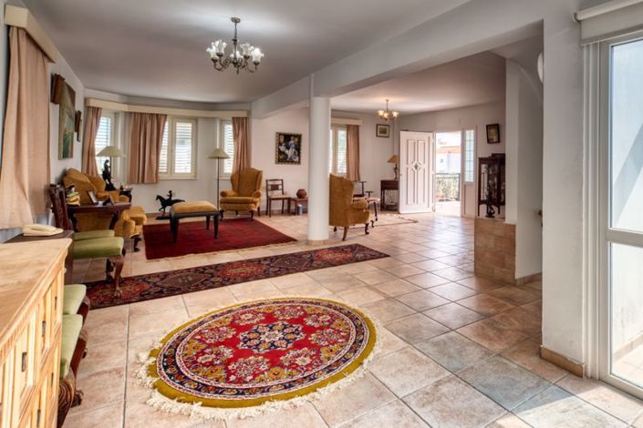 Image No.6-6 Bed Villa for sale