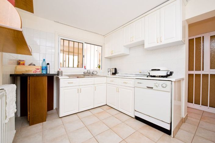 Image No.19-4 Bed Bungalow for sale