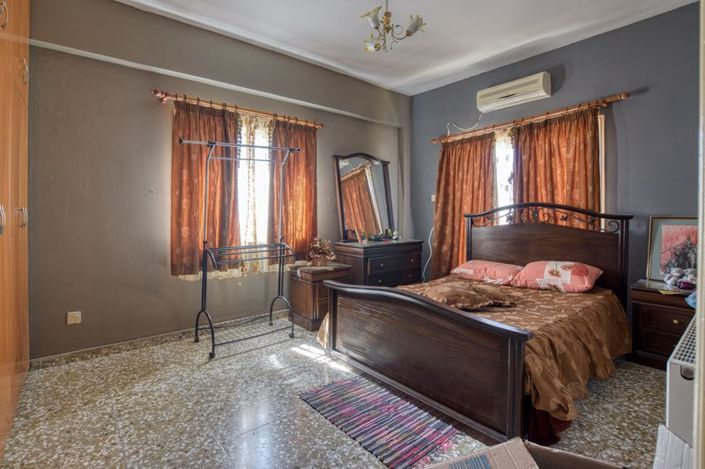 Image No.11-4 Bed Bungalow for sale