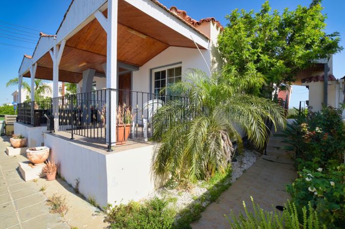 Image No.20-4 Bed Bungalow for sale