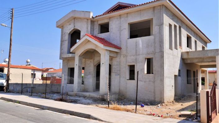 Image No.2-4 Bed Villa for sale