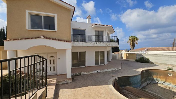 Image No.1-5 Bed Villa for sale