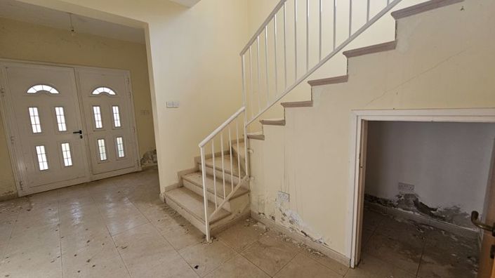 Image No.9-Villa de 5 chambres à vendre à Agios Georgios