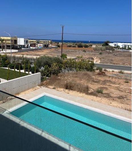 Image No.2-6 Bed Villa for sale
