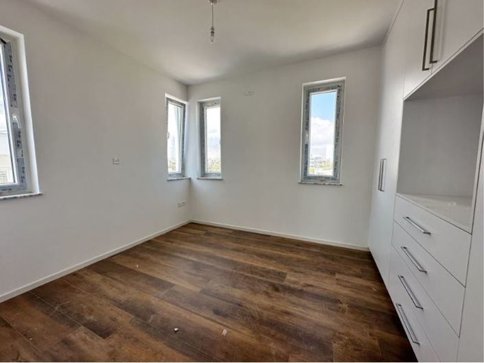 Image No.7-4 Bed Apartment for sale