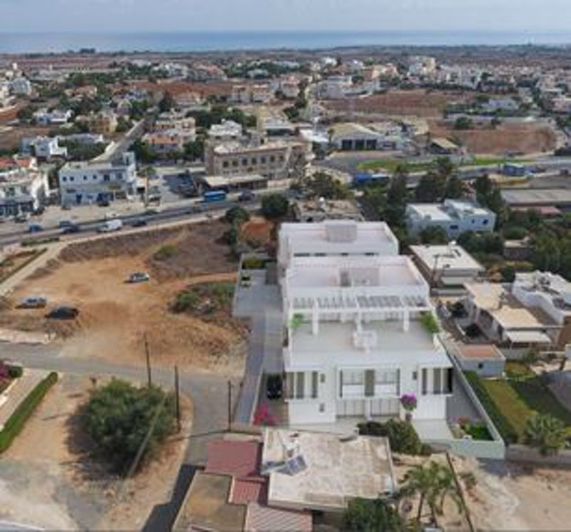 Image No.11-3 Bed Apartment for sale