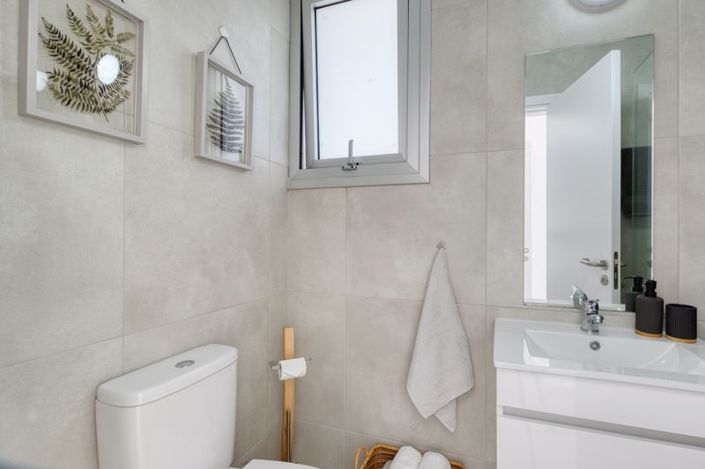 Image No.13-2 Bed Villa for sale