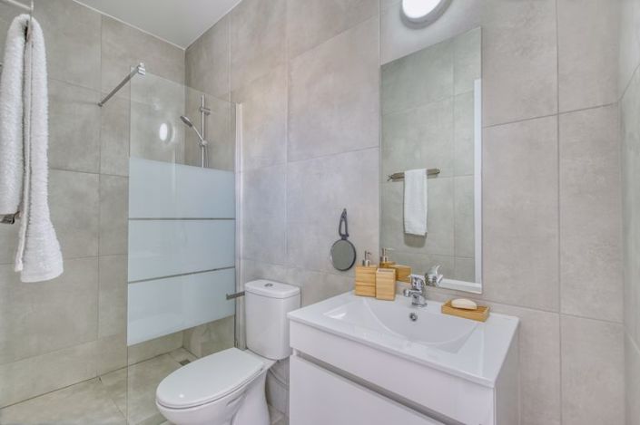 Image No.17-2 Bed Villa for sale