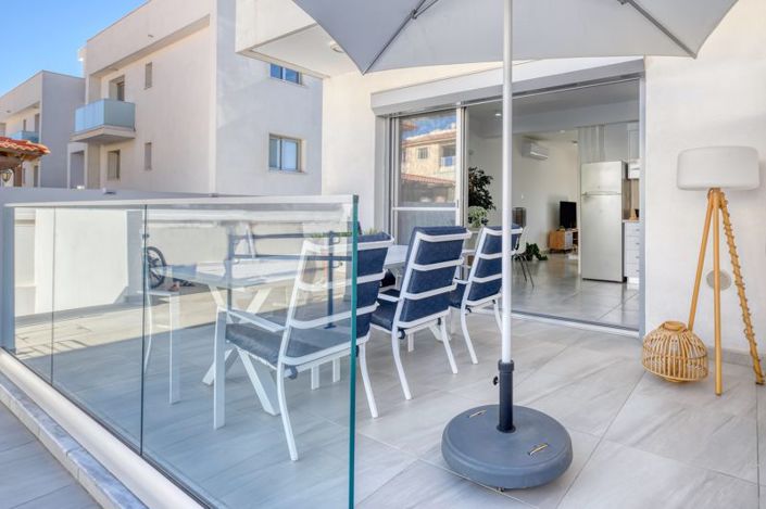 Image No.20-2 Bed Villa for sale