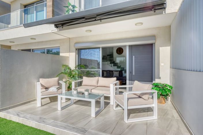 Image No.6-2 Bed Villa for sale