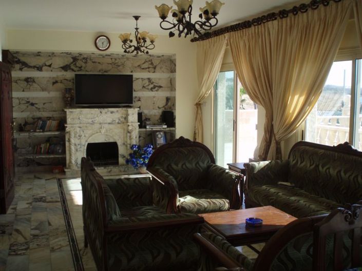 Image No.3-8 Bed Villa for sale