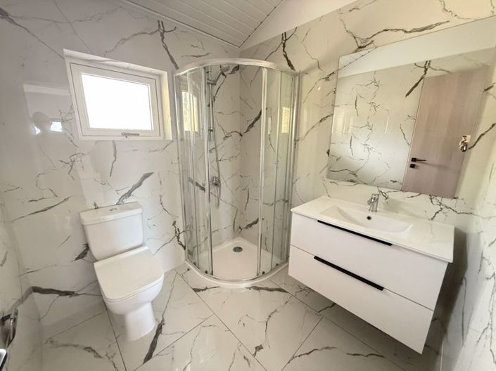 Image No.11-2 Bed Bungalow for sale