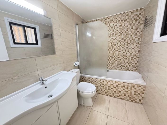 Image No.16-Appartement de 2 chambres à vendre à Chloraka