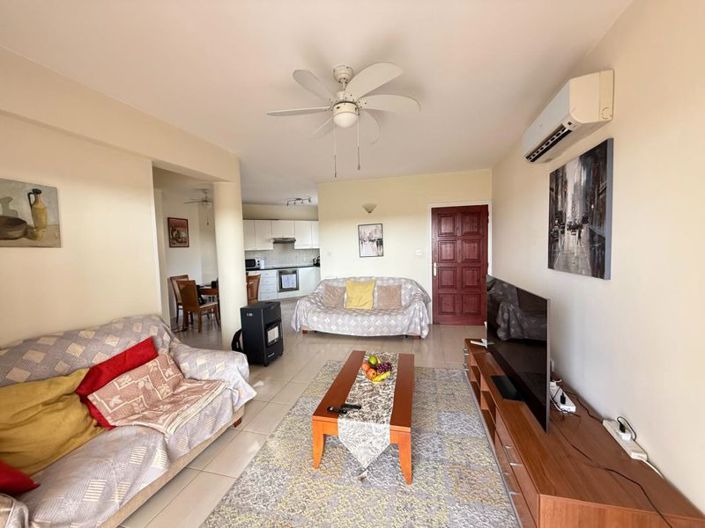 Image No.3-Appartement de 2 chambres à vendre à Universal