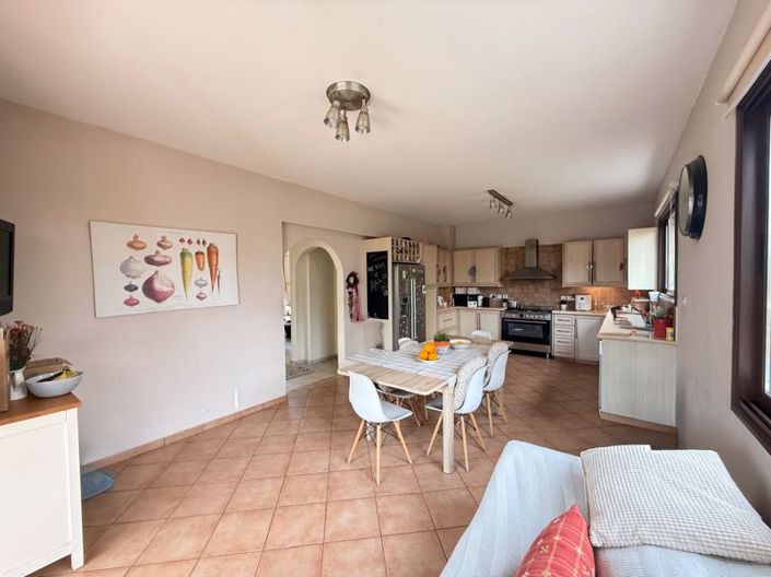 Image No.15-Villa de 4 chambres à vendre à Chloraka