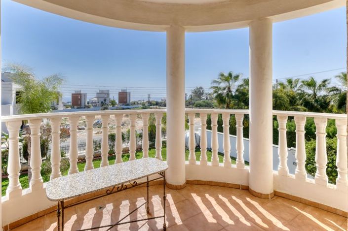 Image No.12-5 Bed Villa for sale