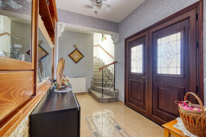 Image No.3-5 Bed Villa for sale