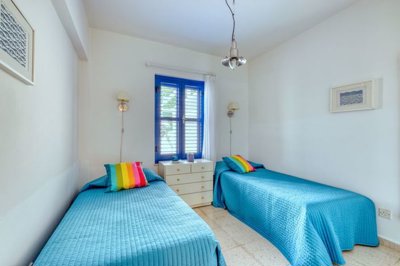 bedroom-1-2