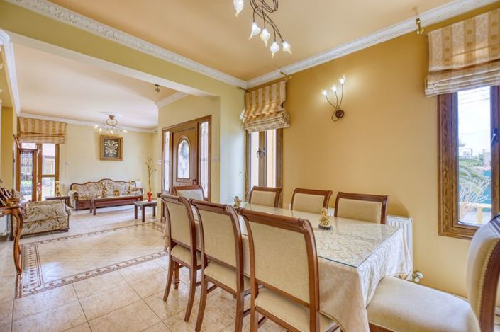 Image No.5-4 Bed Villa for sale