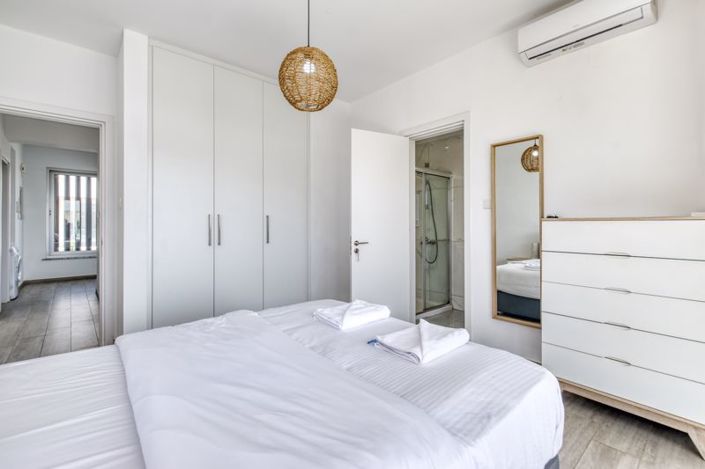 Image No.13-3 Bed Villa for sale