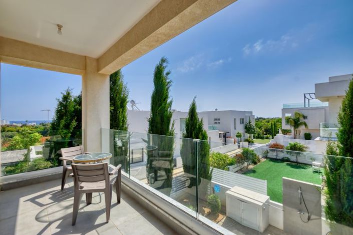 Image No.15-3 Bed Villa for sale