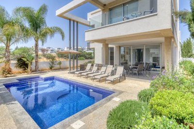 rear-of-property-2