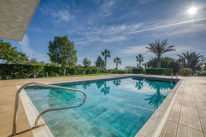 Image No.2-Bungalow de 4 chambres à vendre à Protaras