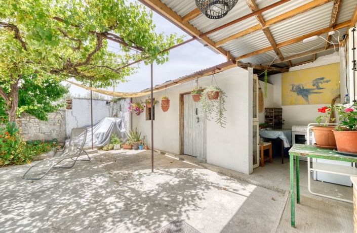 Image No.15-2 Bed Villa for sale