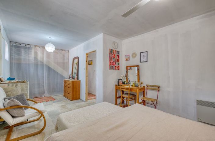 Image No.9-2 Bed Villa for sale