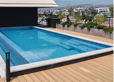 penthouse-pool