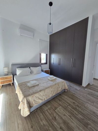 Image No.9-3 Bed Villa for sale