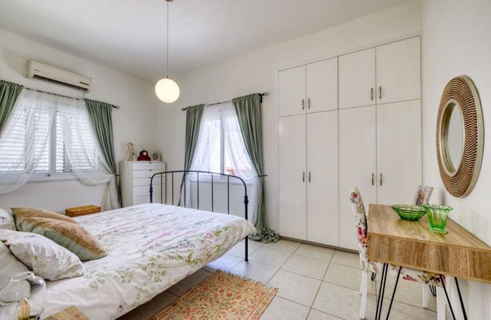 Image No.13-3 Bed Apartment for sale