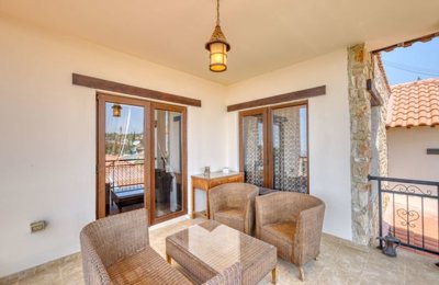 bedroom-1-balcony
