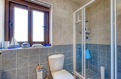 bedroom-1-ensuite-2