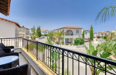 bedroom-1-and-2-balcony-
