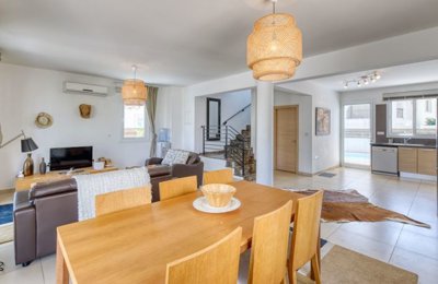 lounge-kitchen-dinning-1