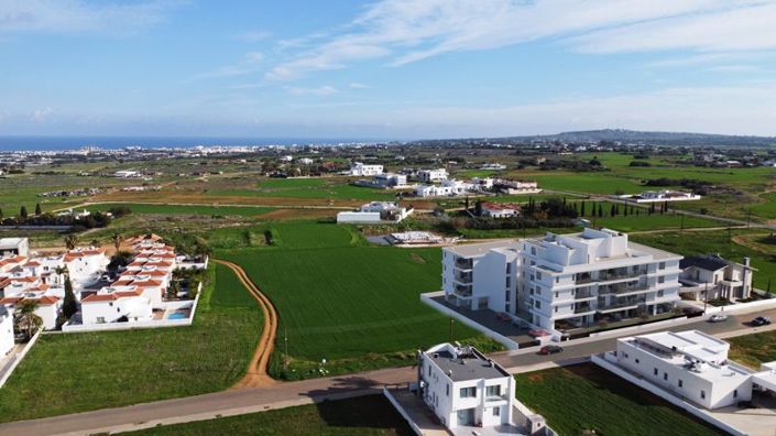 Image No.9-3 Bed Apartment for sale