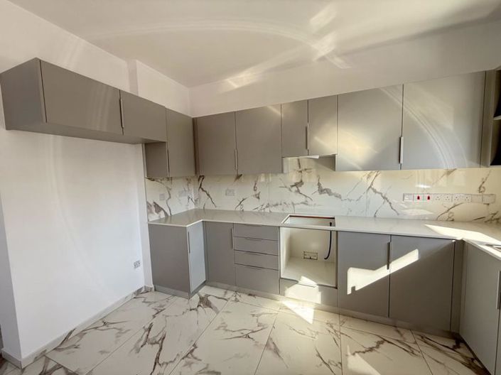 Image No.8-3 Bed Villa for sale