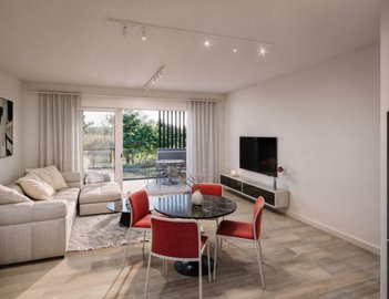 2br-lr2-stand