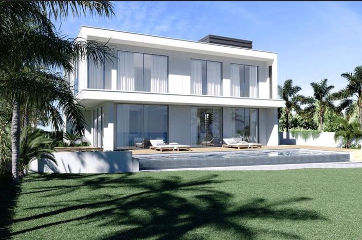 Image No.1-7 Bed Villa for sale