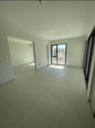 Image No.5-Appartement de 2 chambres à vendre à Larnaca