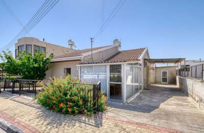 front-of-property-2
